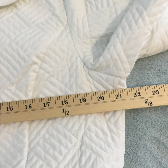 Croft & Barrow Jacket lightweight. 3 season. 4 button 2 pocket winter white. - Picture 6 of 9